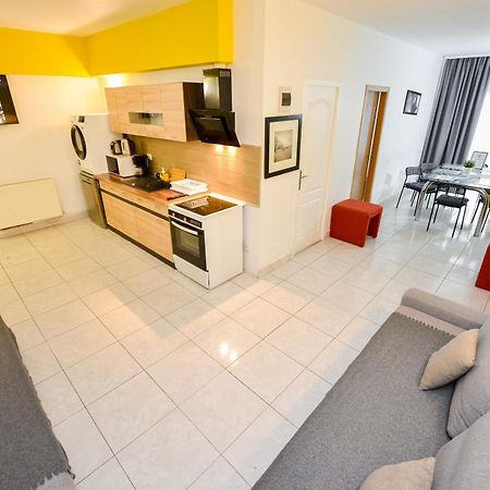 The Lincoln Suites - Central Shabbat Friendly Apartments Bukarest Kültér fotó
