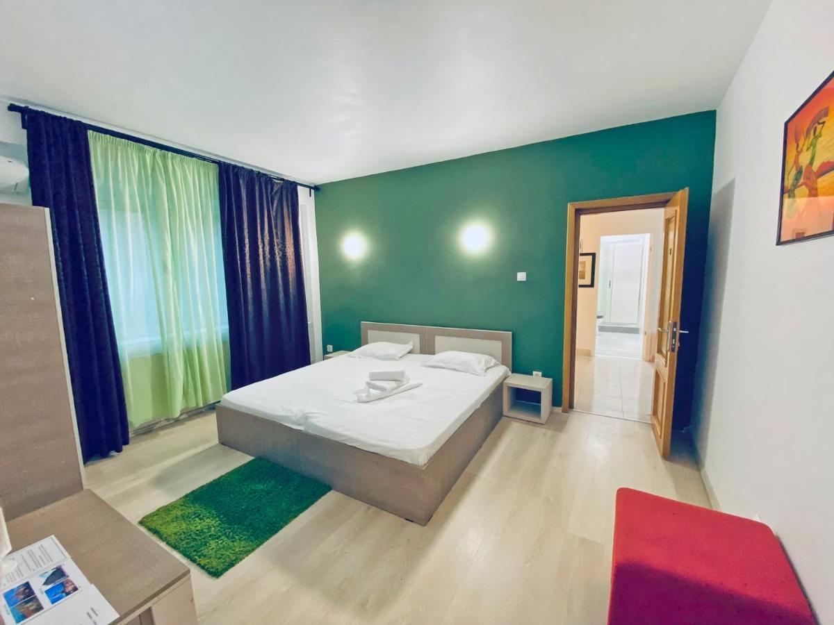 The Lincoln Suites - Central Shabbat Friendly Apartments Bukarest Kültér fotó