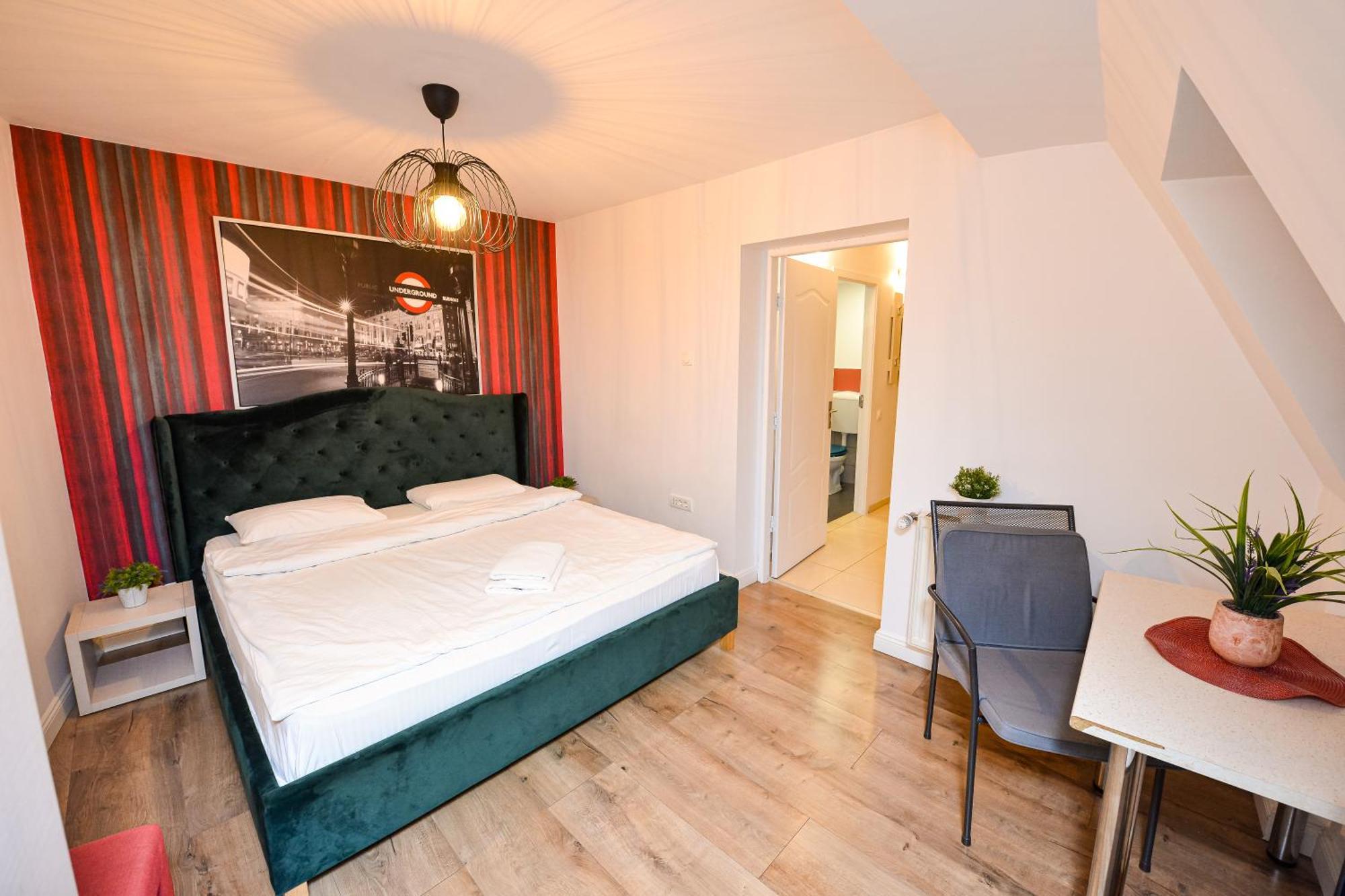 The Lincoln Suites - Central Shabbat Friendly Apartments Bukarest Kültér fotó