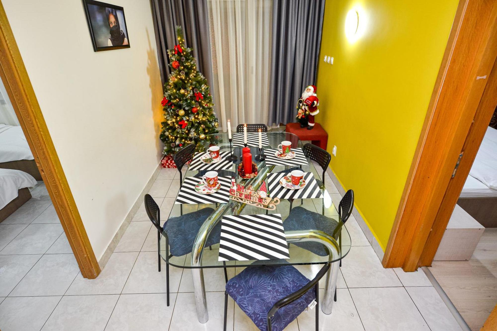 The Lincoln Suites - Central Shabbat Friendly Apartments Bukarest Kültér fotó