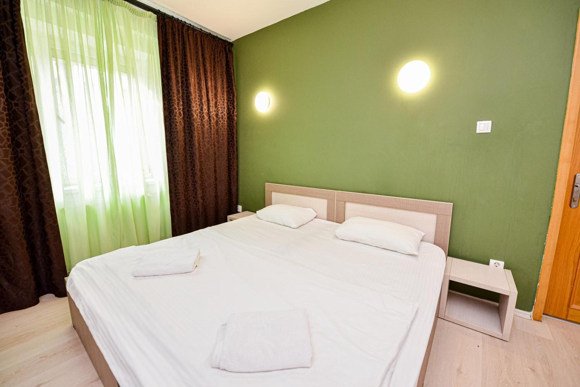 The Lincoln Suites - Central Shabbat Friendly Apartments Bukarest Kültér fotó