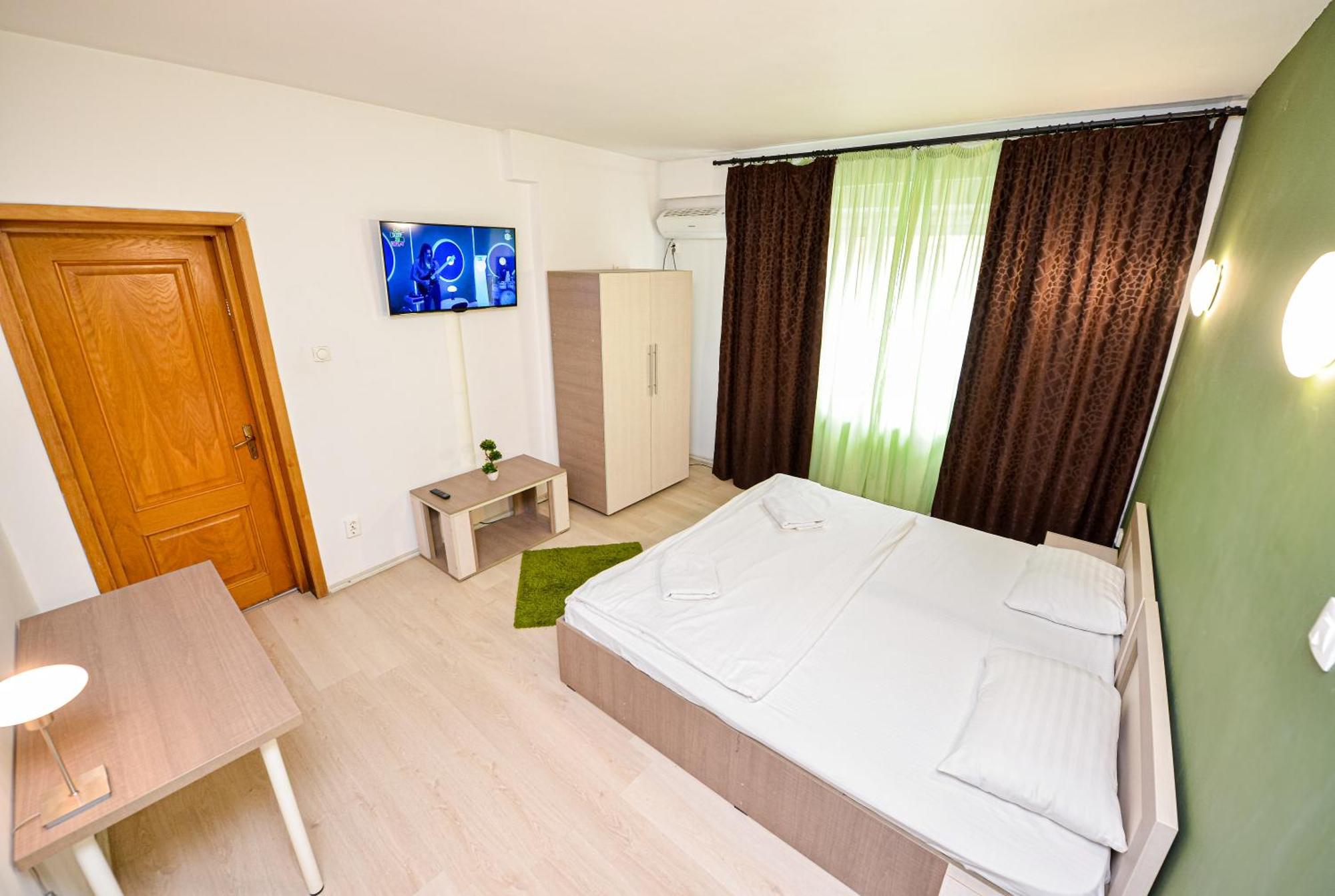 The Lincoln Suites - Central Shabbat Friendly Apartments Bukarest Kültér fotó