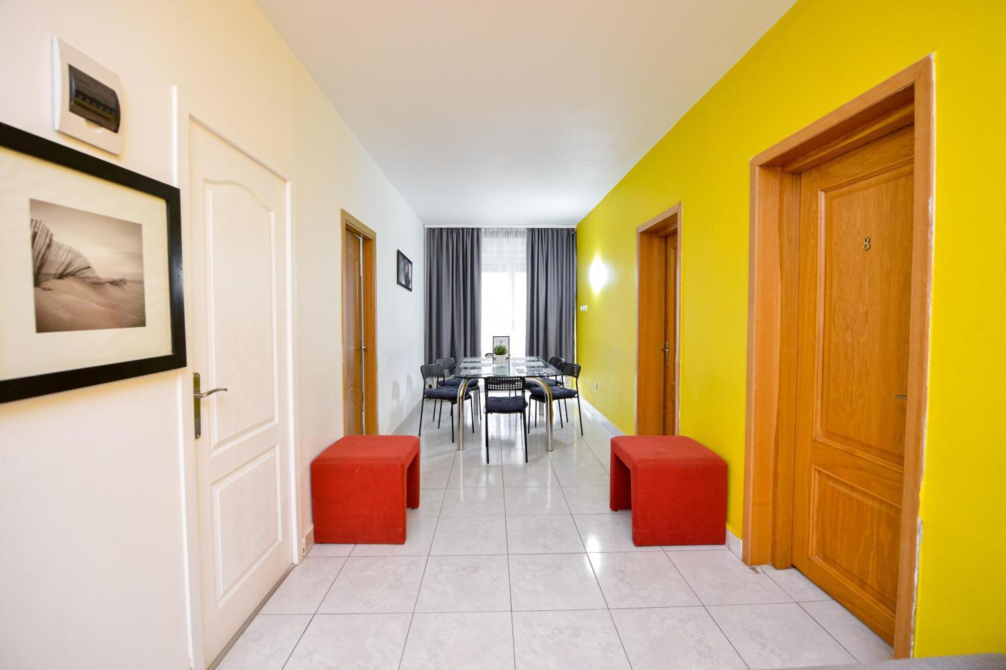 The Lincoln Suites - Central Shabbat Friendly Apartments Bukarest Kültér fotó