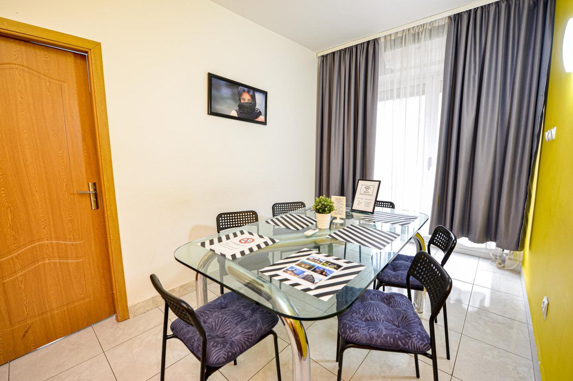 The Lincoln Suites - Central Shabbat Friendly Apartments Bukarest Kültér fotó