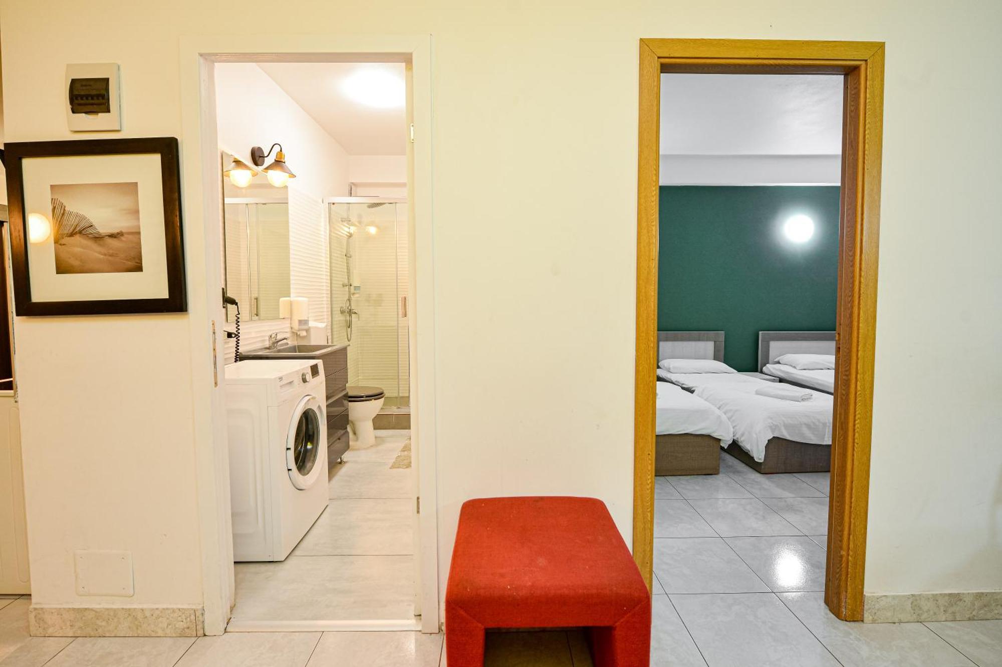 The Lincoln Suites - Central Shabbat Friendly Apartments Bukarest Kültér fotó