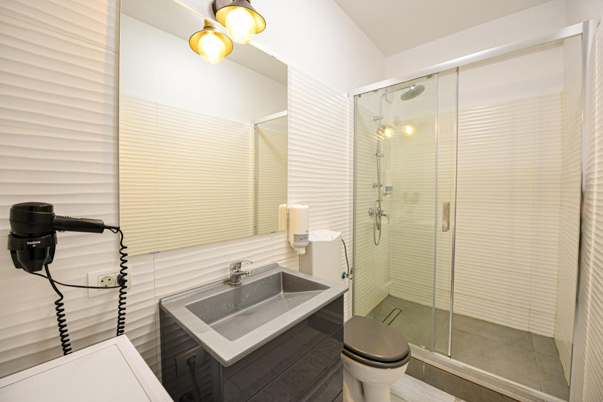 The Lincoln Suites - Central Shabbat Friendly Apartments Bukarest Kültér fotó
